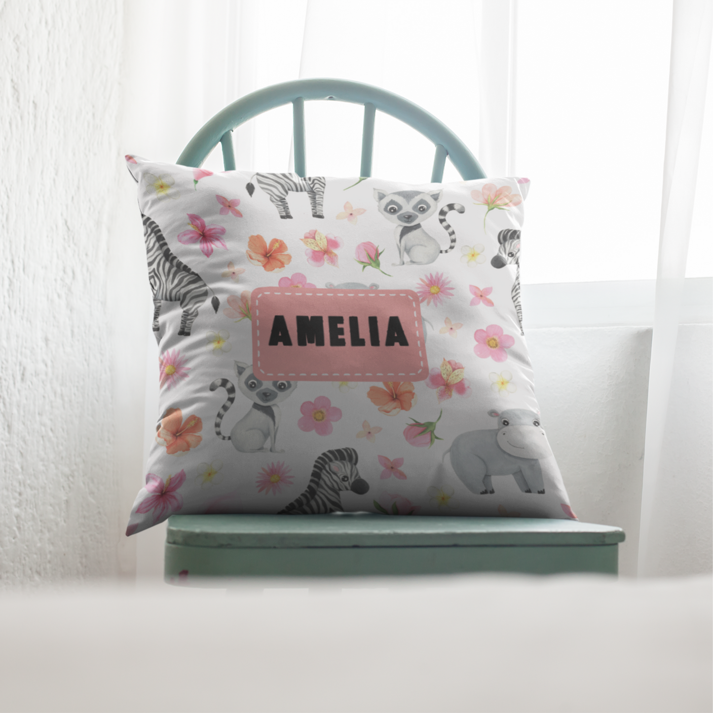 Almohada de bebé personalizada con nombre: regalo perfecto para baby shower.